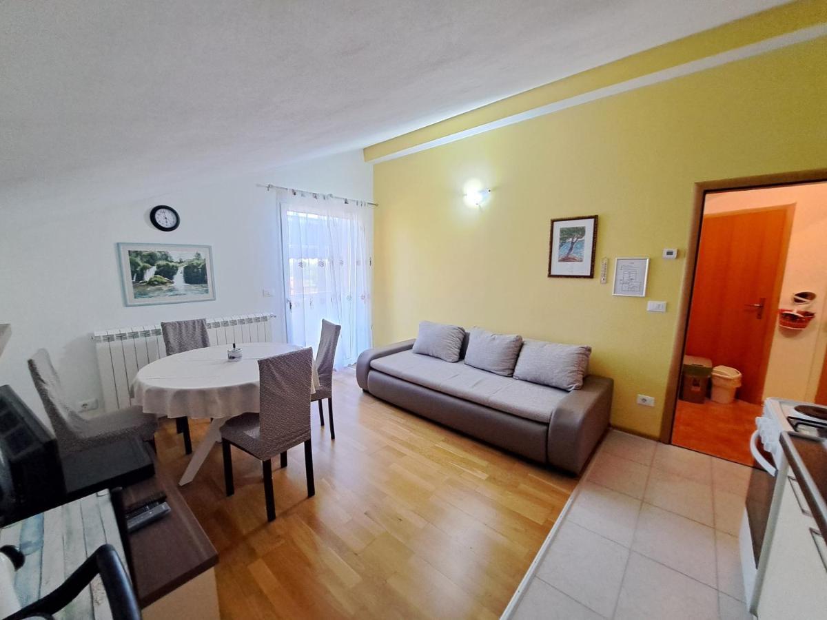 Casa Antonio With Swimming Pool Apartment Novigrad Istria Exterior foto